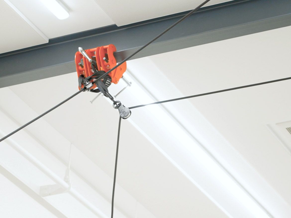 Wire-action rig on the ceiling
